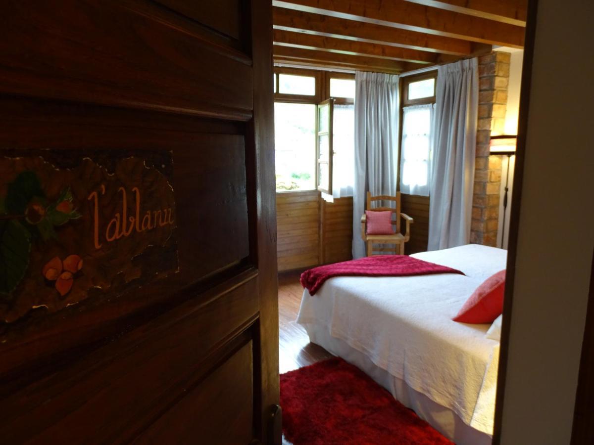 El Colladin Guest House Llerices Екстериор снимка