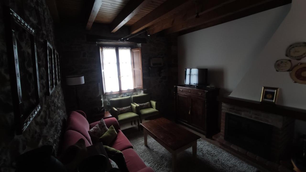 El Colladin Guest House Llerices Екстериор снимка