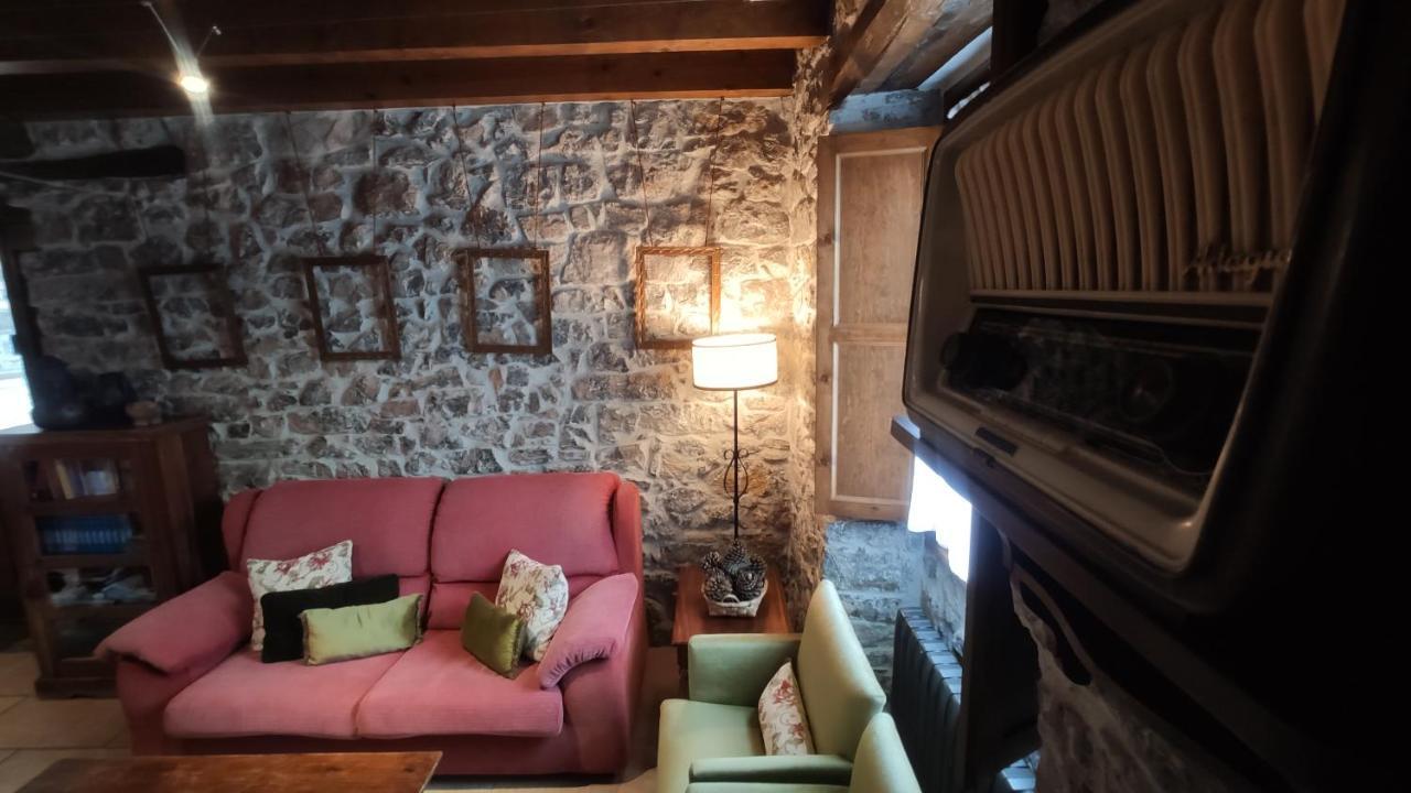 El Colladin Guest House Llerices Екстериор снимка