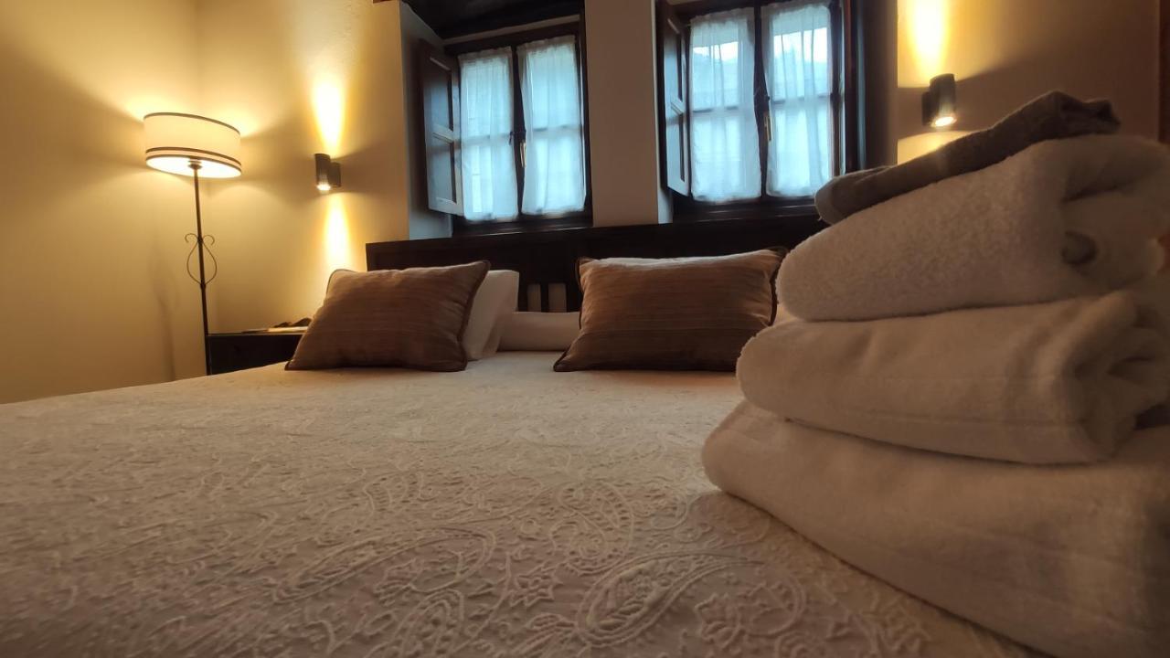 El Colladin Guest House Llerices Екстериор снимка