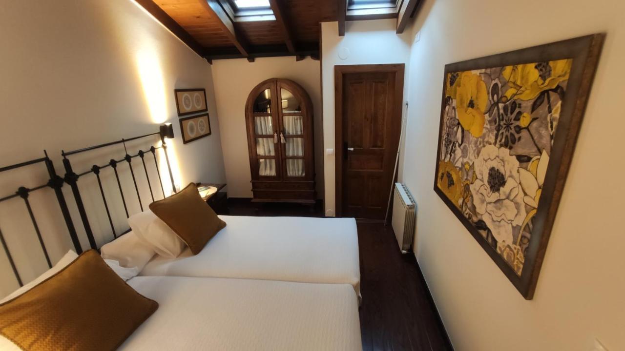El Colladin Guest House Llerices Екстериор снимка